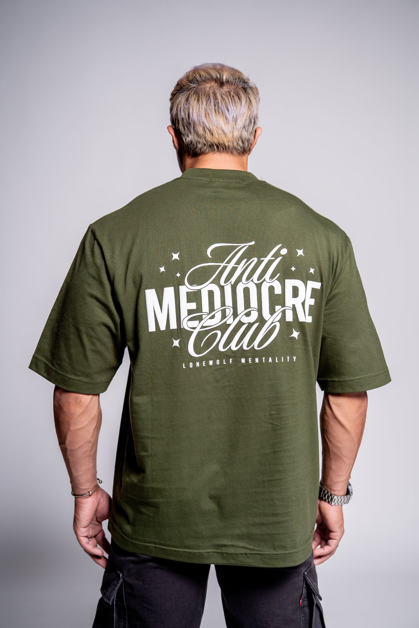 ANTI-MEDIOCRE CLUB OVERSIZED TEE BRONZE GREEN